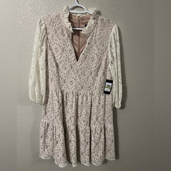 NWT Jessica Howard Elegant Lace Dress in Cream 14 - Picture 1 of 6